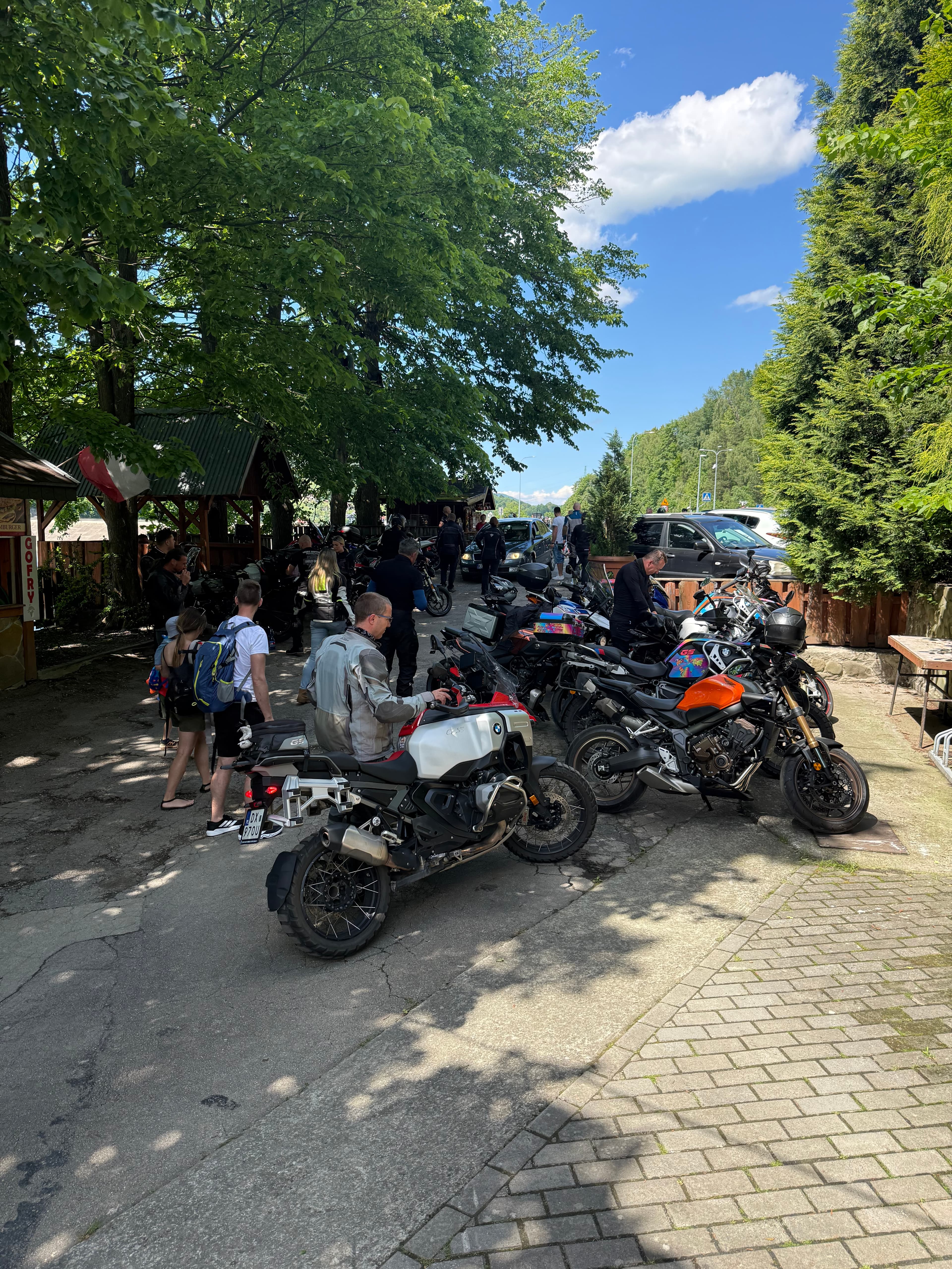 Parking motocyklowy podczas spotkania